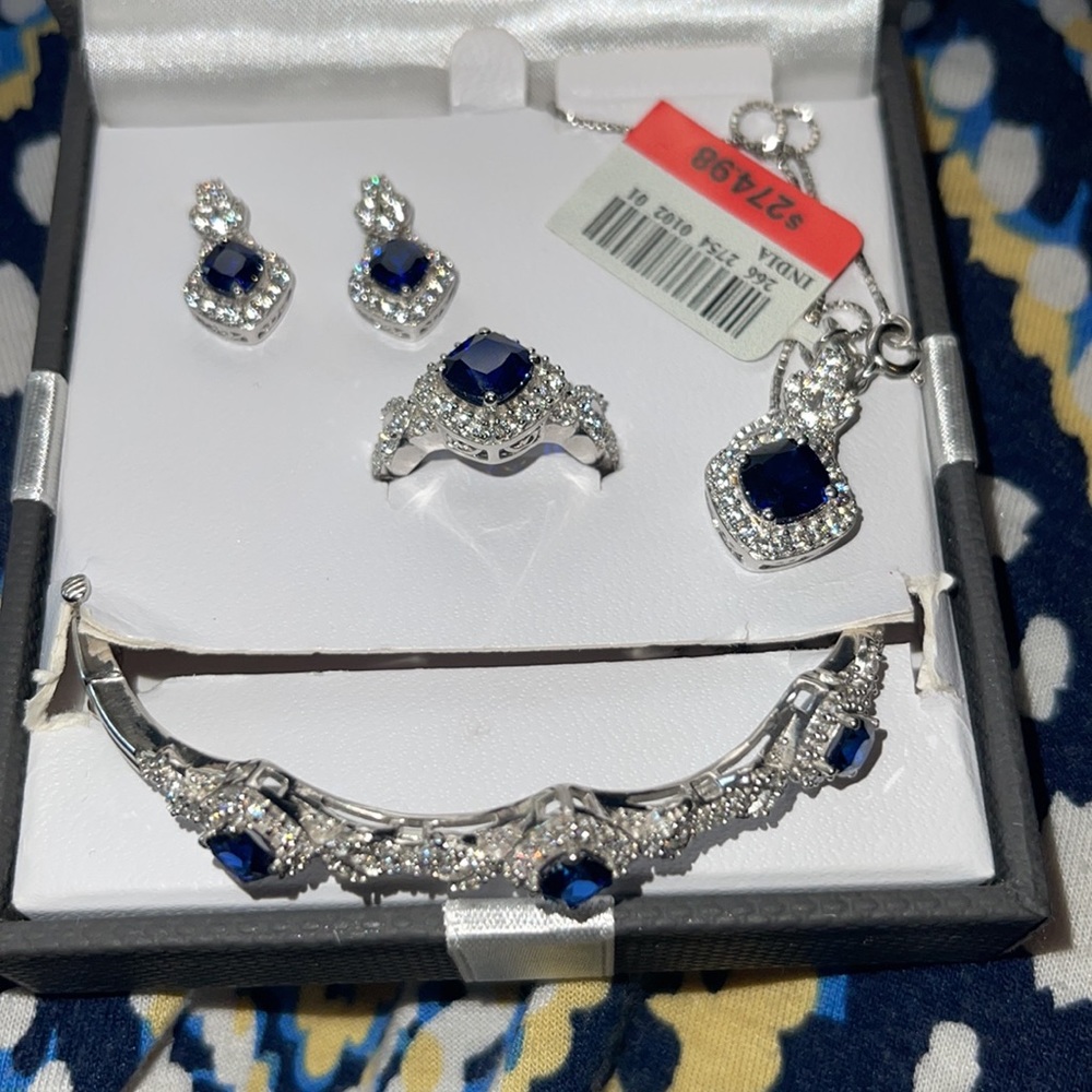 NWT:4 pcs:EARRINGS,RING,PENDANT&BANGLE with BLUE Sapphire,CZ & silver over brass